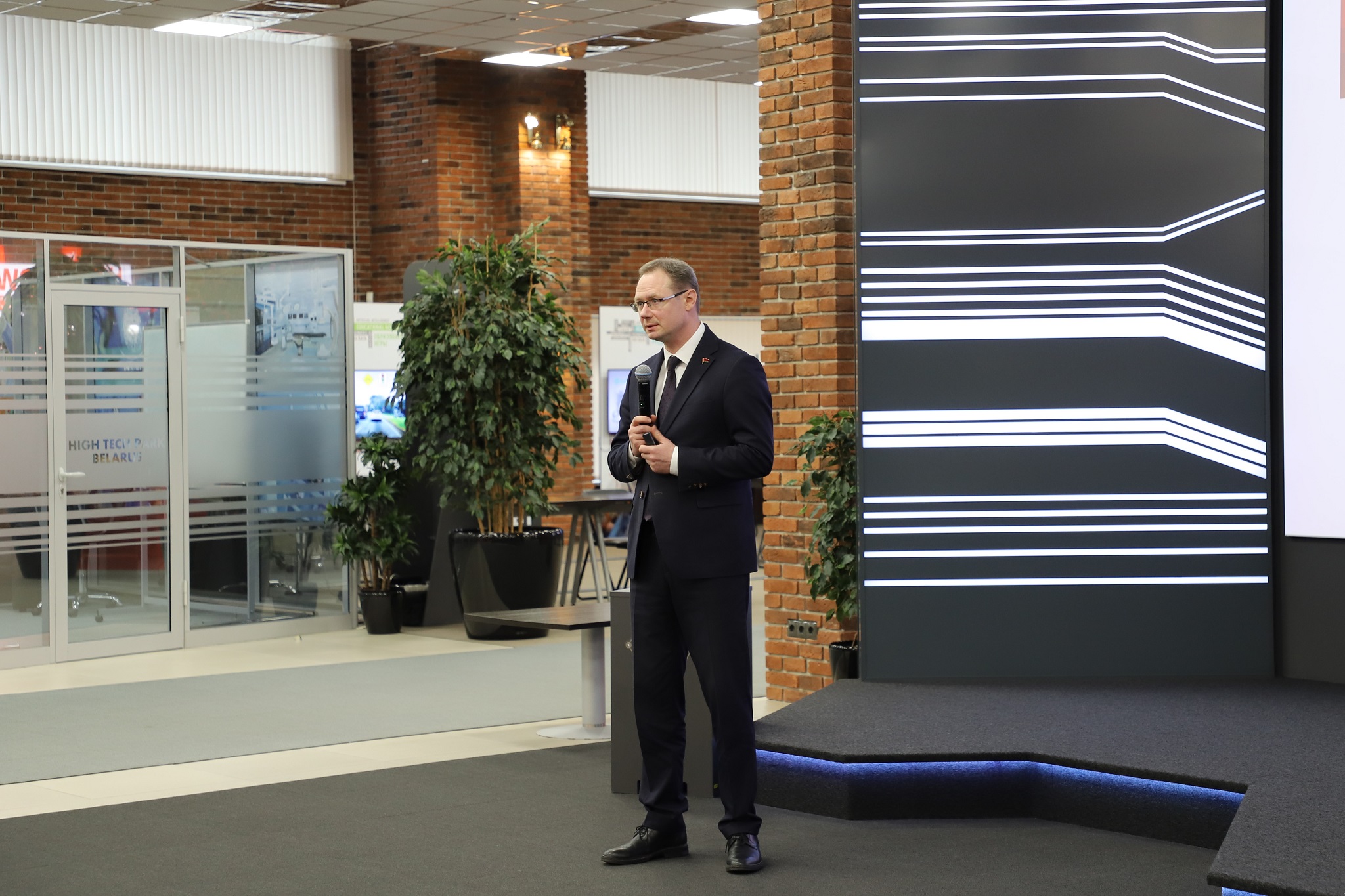 04 12 Зимняя школа.JPG